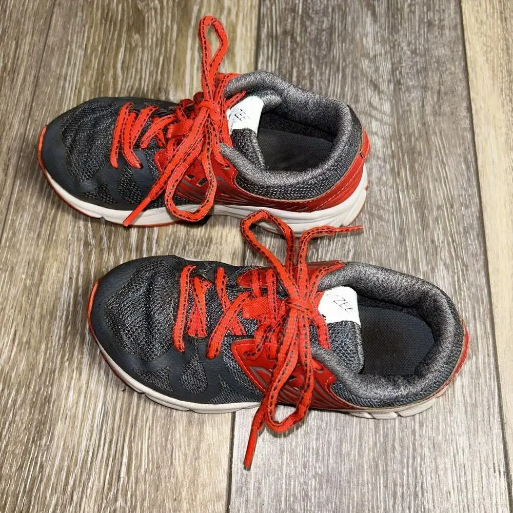 New Balance Vazee Rush Sneaker Shoes Kids Youth US Size 11.5 Red Gray KJRUSGOP